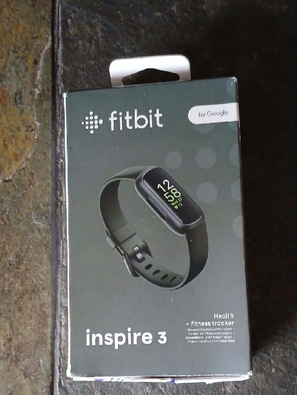 fitbit Inspire 3 Tracker in Olive-Green Band